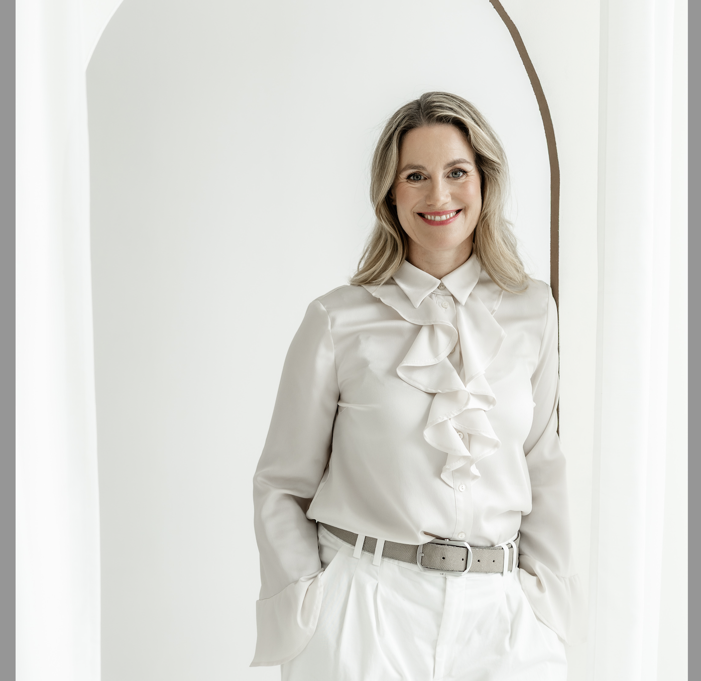 Online-Coaching plus Produkte: Divine Glow – Die exklusive VIP-Experience Online-Coaching plus Produkte: Divine Glow – Die exklusive VIP-Experience